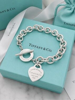 Authentic Tiffany & Co Return to Tiffany Heart Tag Toggle Bracelet Silver 7 7/8”